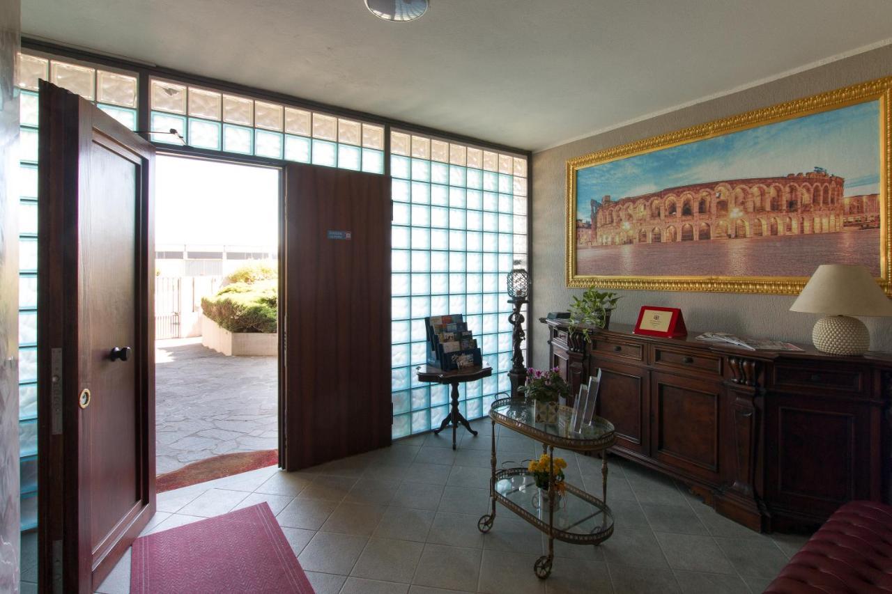 Villa Boninsegna - Wine Enoteca Verdi - Castel d'Azzano Luaran gambar